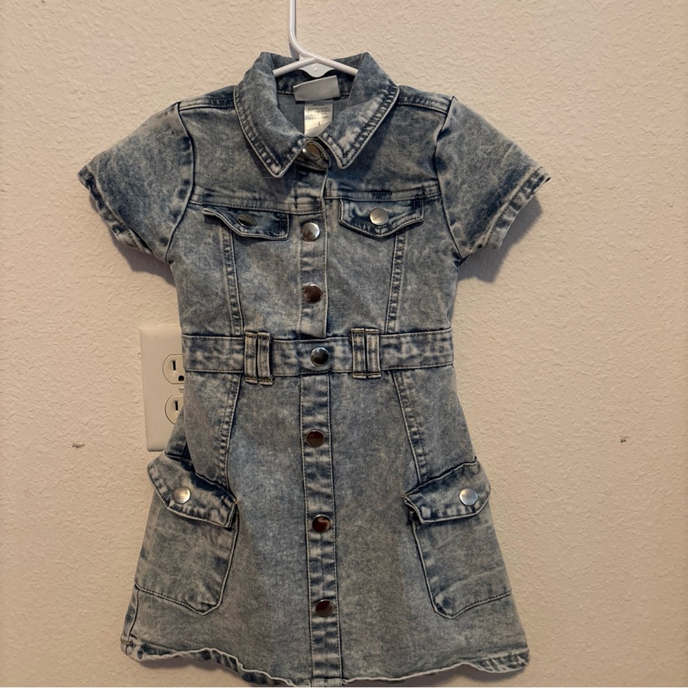Rachel Zoe Girls Denim Dress Light Wash Snap Front Short Sleeve Pockets Size 4